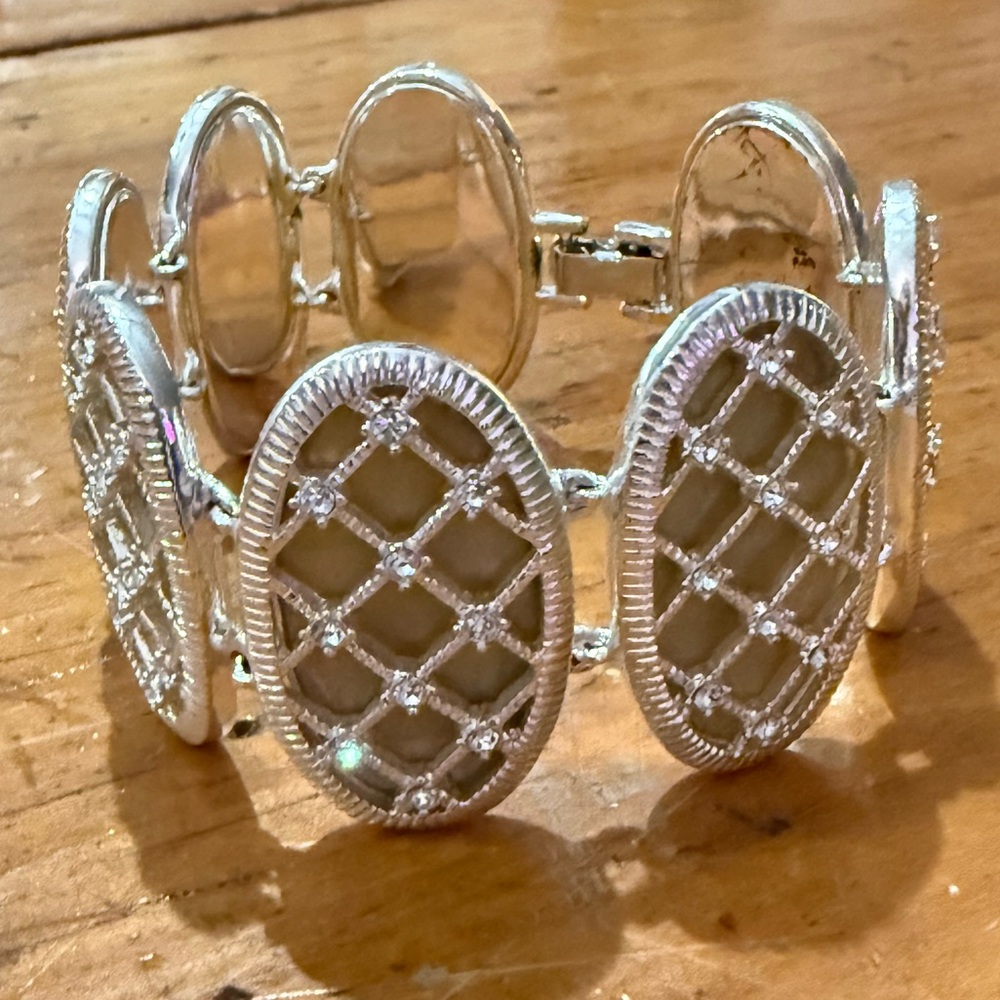 Silver-tone Lattice Cuff Bracelet Featuring Oval Links with Rhinestone Accents